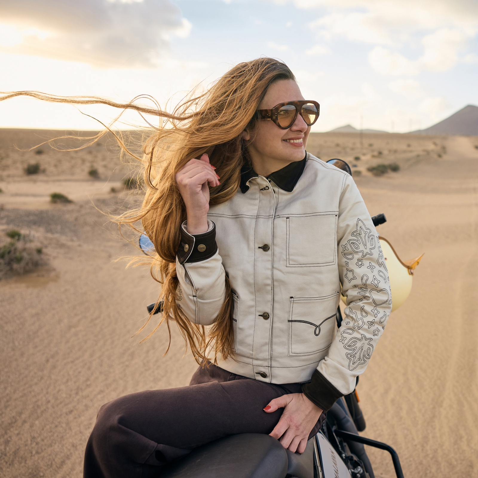 Wildust Sisters Pioneer Ladies Jacket - Wild Kraft White - Salt Flats Clothing