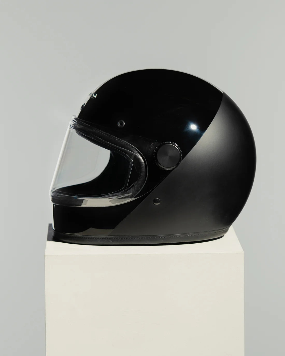 Hedon Heroine Racer Two Face ECE06 Full Face Motorcycle Helmet - Dark Matter - Salt Flats Clothing