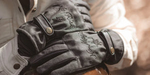 Wildust Sisters Thriller Winter Gloves with Knuckle Armour - Black - Salt Flats Clothing