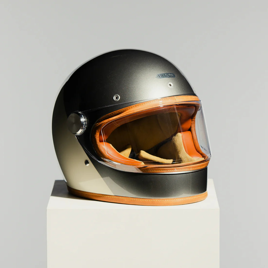 Hedon Heroine Racer 2.0 ECE 22.06 Full Face Motorcycle Helmet - Camelot - Salt Flats Clothing