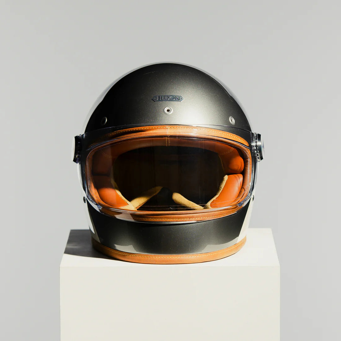 Hedon Heroine Racer 2.0 ECE 22.06 Full Face Motorcycle Helmet - Camelot - Salt Flats Clothing