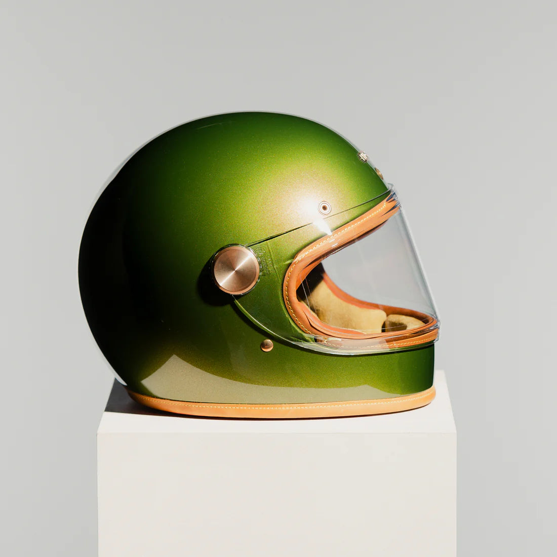 Hedon Heroine Racer 2.0 ECE 22.06 Full Face Motorcycle Helmet - Olivea - Salt Flats Clothing