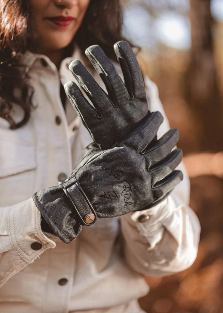 Wildust Sisters Thriller Winter Gloves with Knuckle Armour - Black - Salt Flats Clothing