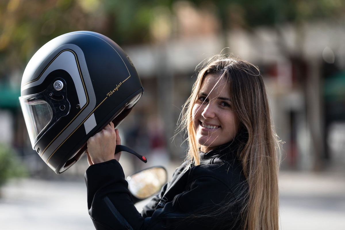Garibaldi G07X Full Face Vintage Helmet - Graphics Matt Black - Salt Flats Clothing